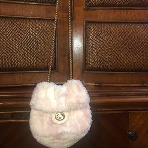 pink & white furry purse